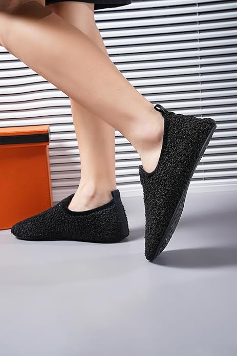 QZKDM Lightweight Slip on Grip Indoor House Slippers Barefoot Non Slip Home Exercise Yoga Shoes for Men Women